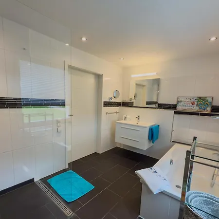 Kleine Bergstrasse 17 * Grömitz